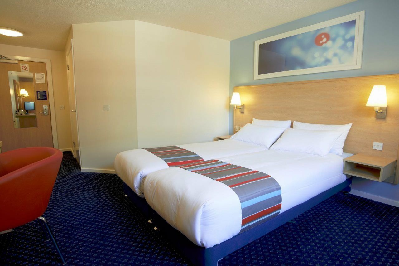 Travelodge Leatherhead Exterior foto